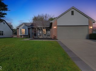 850 Jennifer Dr, Greenwood, IN 46143