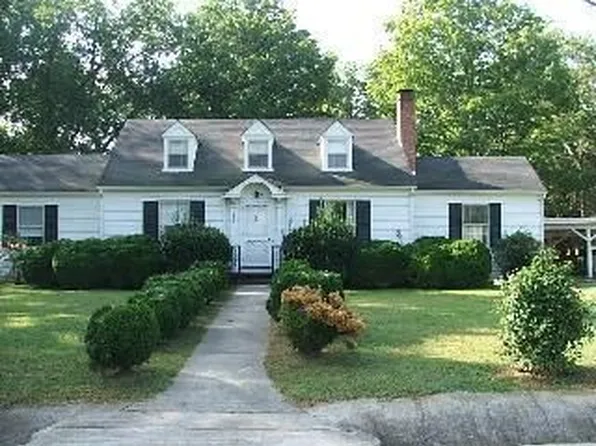 1068 Jefferson St, Boydton, VA 23917