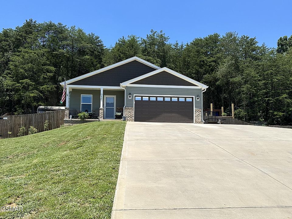 1st image of 359 Garden Ln