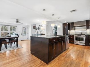 165 Mount Vernon Ave, Medford, NY 11763