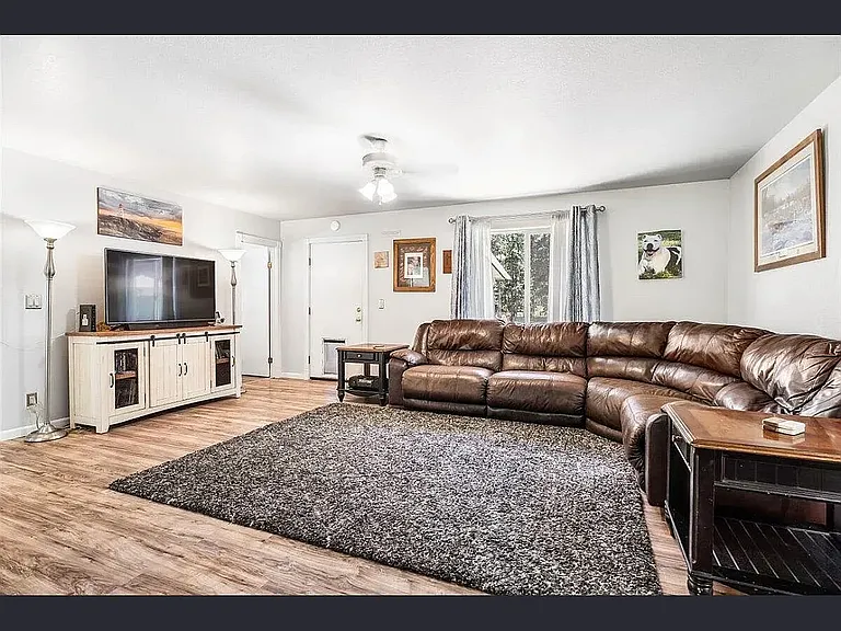 16033 Aqua Rd — Photo 10