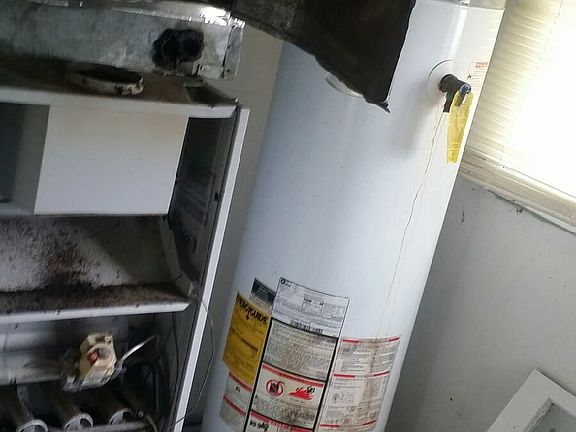 5th image of 3605 Beacon Ave