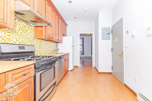 Rented by MySpaceNYC | media 1