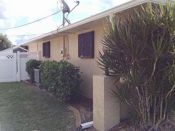 5th image of 713 SE 21st Ave