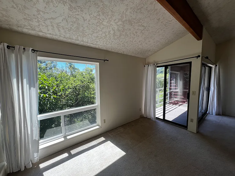 342 SW Hamilton Ct #342 — Photo 8