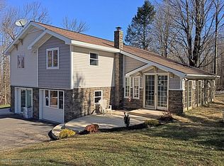 5275 Bloomington Rd, Madison Township, PA 18444