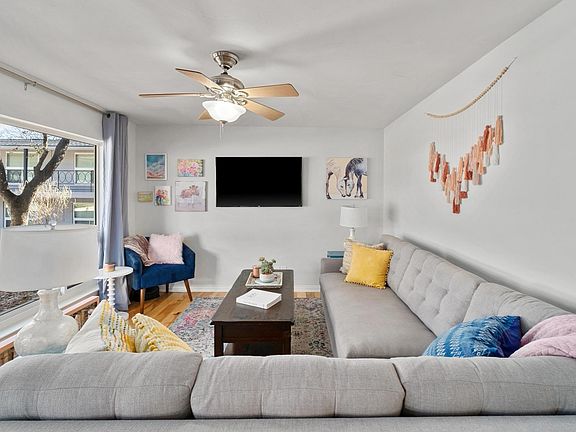 2nd image of 1210 Windsor Rd APT 122