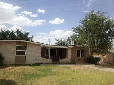 1st image of 305 Egret Way