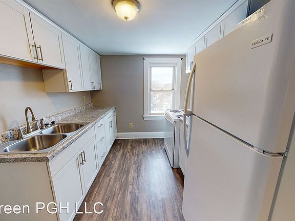 3rd image of 208 S 5th St