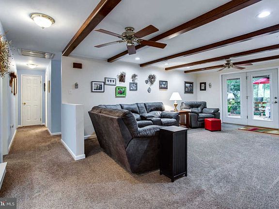 3rd image of 6015 Potomac Dr