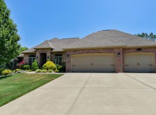 2604 S Forrest Heights Ave, Springfield, MO 65809