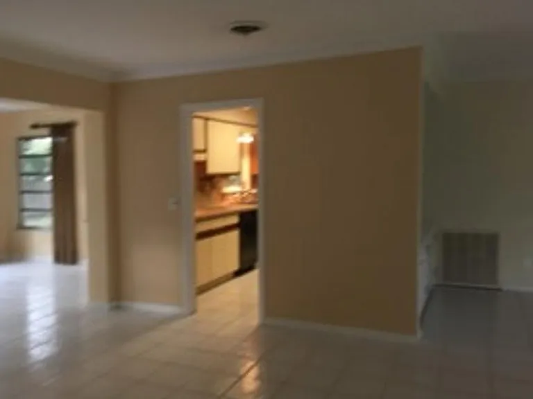 328 Live Oak Rd — Photo 13