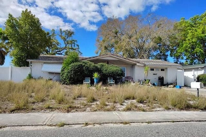 1st image of 11817 Alpine Pkwy