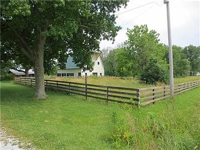 Barn & Pasture