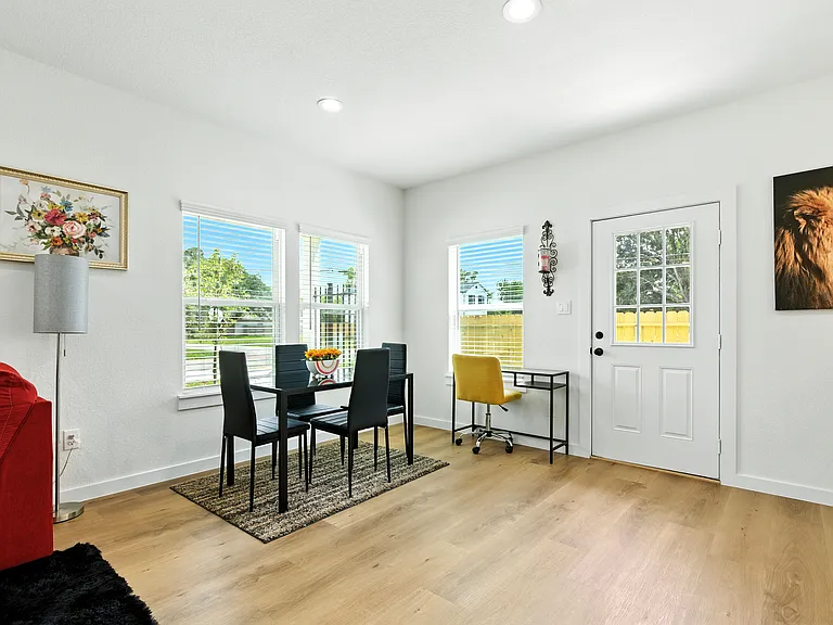 5903 Bacher St — Photo 8
