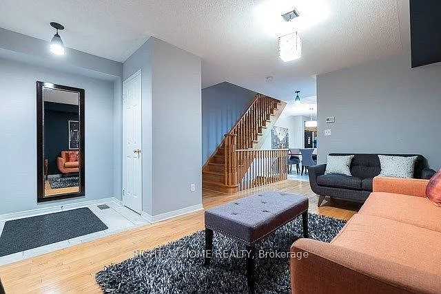 5 bed, $4,500 — Photo 4