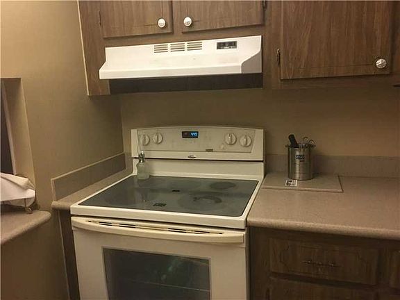5th image of 8000 Sunrise Lakes Dr N APT 205