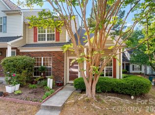 735 Mountainwater Dr, Charlotte, NC 28262
