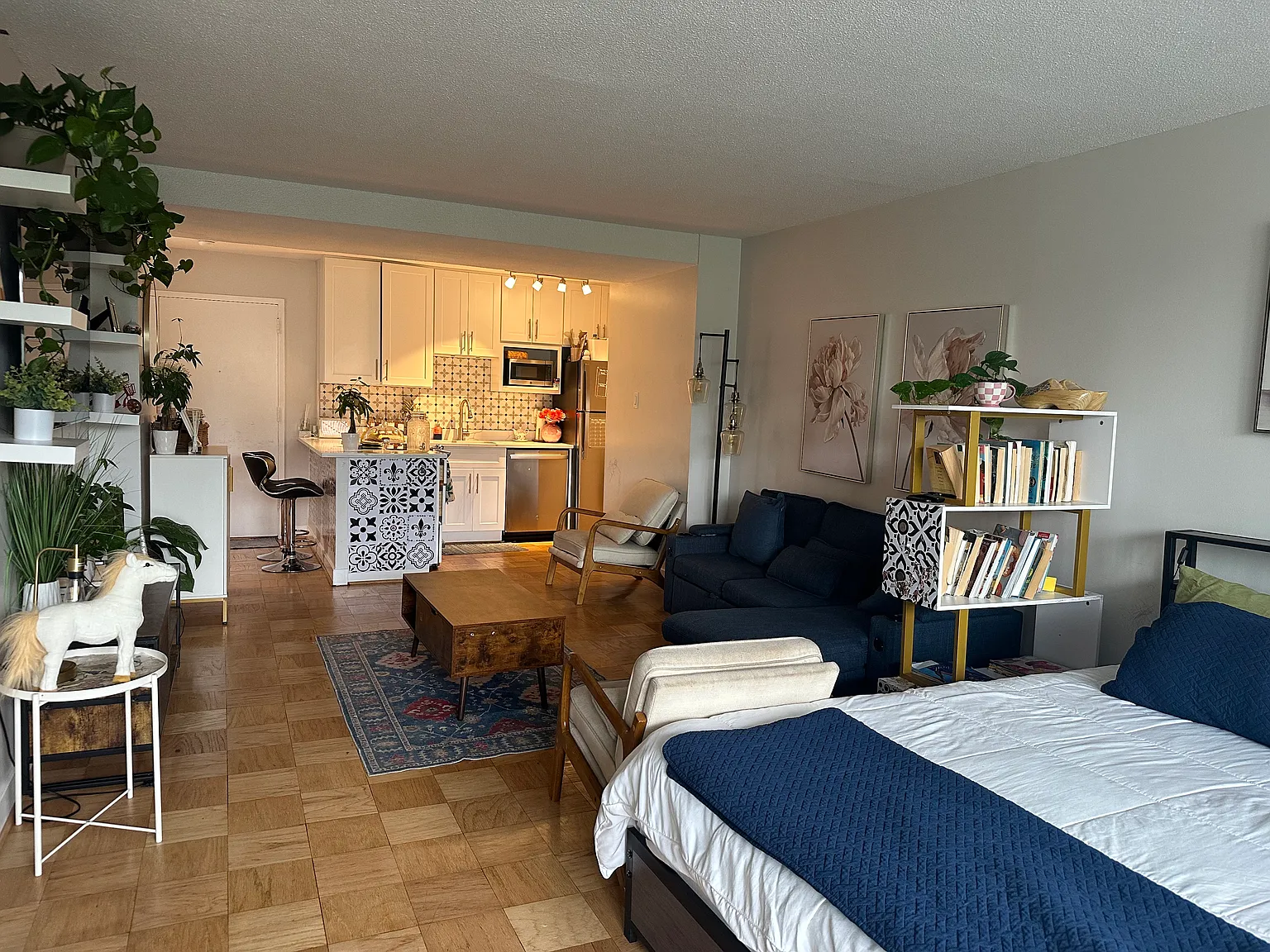 Studio, 543 sqft, $1,900 — Photo 3