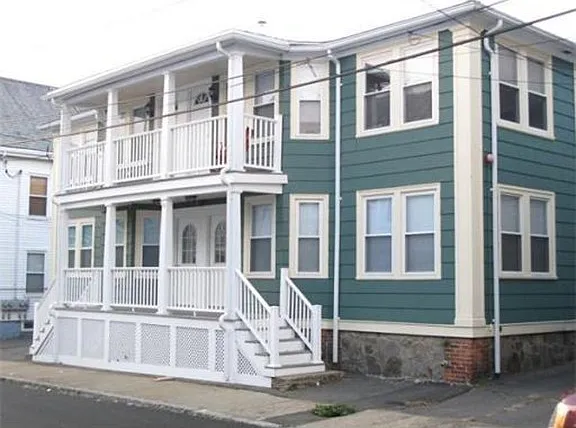 4 Ropes St #2
