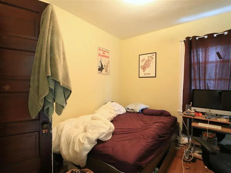 21 Park Ave #2R — Photo 5