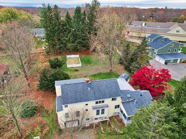 6 Merriman Lane, Prospect, CT 06712