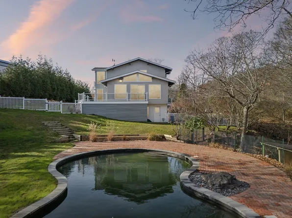 18 Tara Rd, Montauk, NY 11954