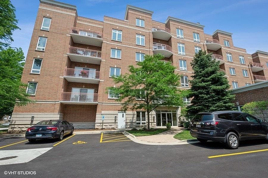 1st image of 787 Graceland Ave #203