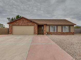 1655 S Weaver Dr, Apache Junction, AZ 85120