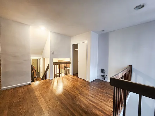 Rented by Avenues Real Estate | media 10