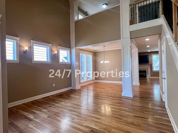 2nd image of 4237 Sussex St