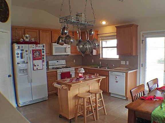 4th image of 1708 Kingston Lacy Blvd