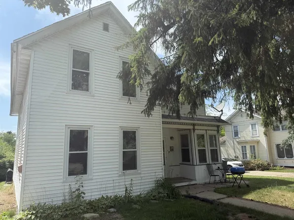 532 South Monroe Street, Stoughton, WI 53589