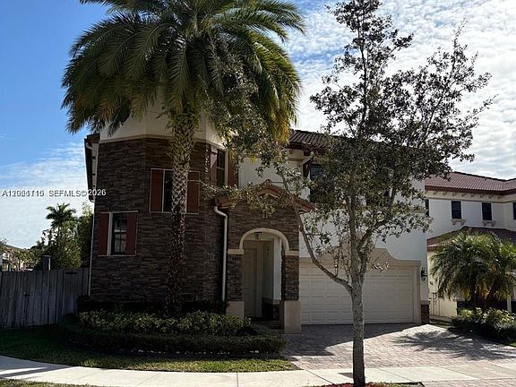 3rd image of 8925 NW 99th Ct