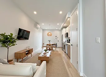 2913 Snyder Avenue, #3C