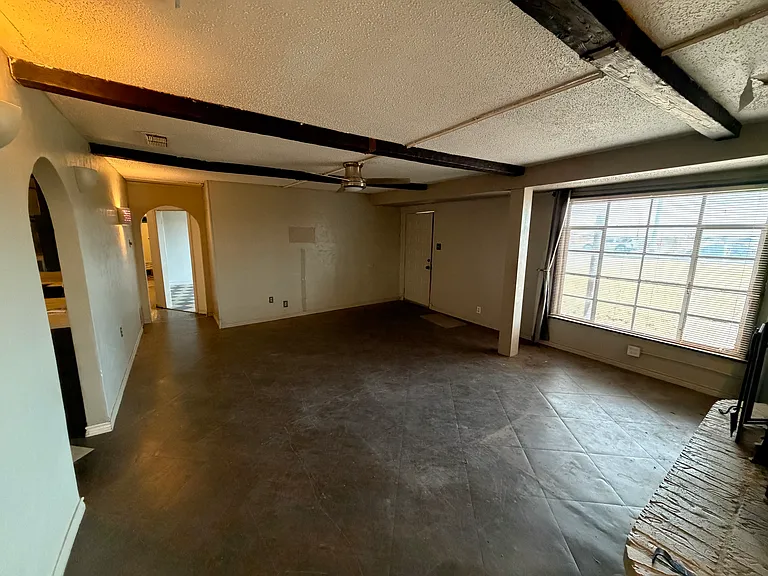 3408 Upland Ave — Photo 4