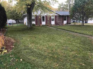 526 Springbrook Rd, Fort Wayne, IN 46825