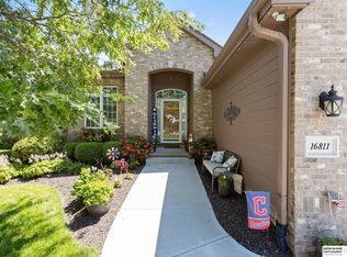 16811 Chandler St, Omaha, NE 68136