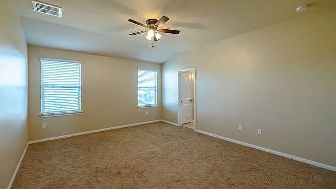 402 Zenith Rd — Photo 59