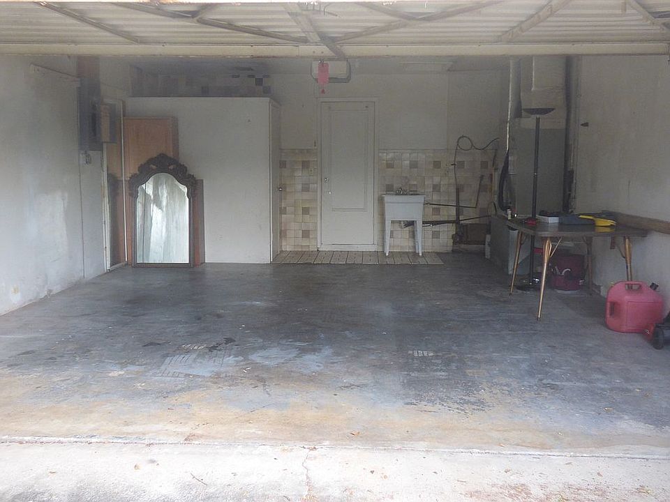 i 2+car garage