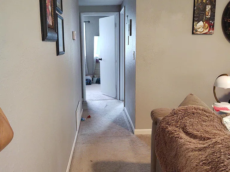 635 W 25th St #6 — Photo 9
