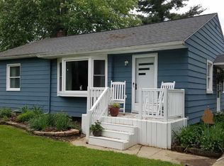 722 E Broad St, Chesaning, MI
