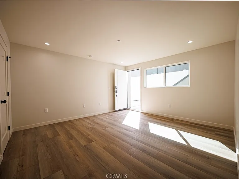 5933 Comey Ave #3 — Photo 13