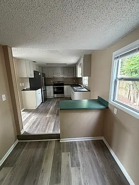 1204 Cherry Ln — Photo 37