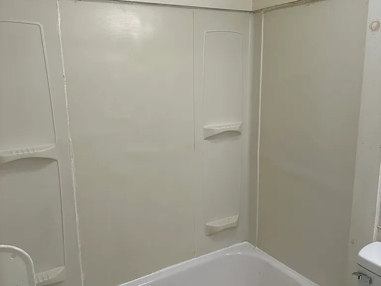 255 Crandall St #B — Photo 9