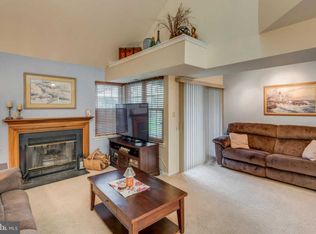 114 Woodlake Dr, Marlton, NJ 08053