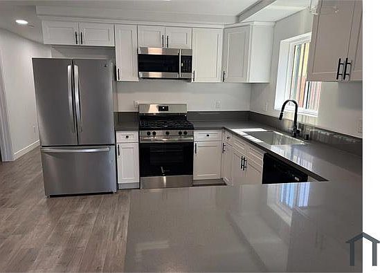 3rd image of 1276 W 38th St #2