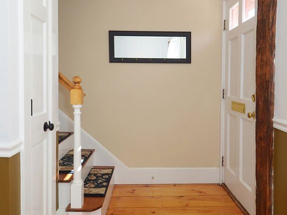 2nd image of 10 Dove St