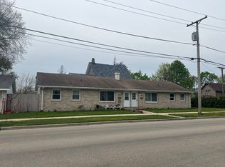 531-33 Congdon Ave, Elgin, IL 60120