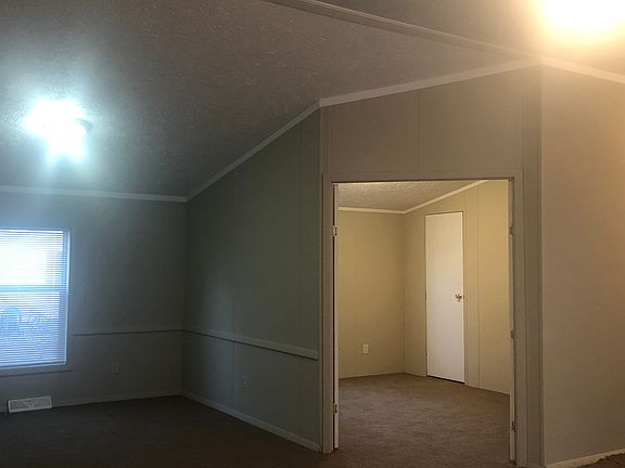 4th image of 14 Ash Dr